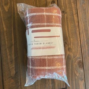 COPY - NWT Little Korboose Woven Throw Blanket